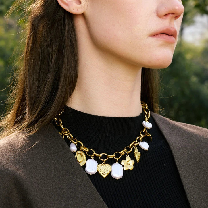 Pearls Seashell Necklace