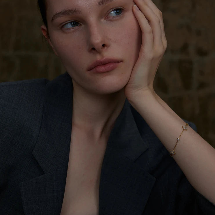 Yhpup Delicate Cubic Zirconia Flower Chain Thin Bracelet Bangle Stainless Steel Rust Proof Office Ladies Chic Jewelry New Gift